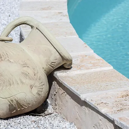 Casa Brigante Luxury With Pool קאפאנורי